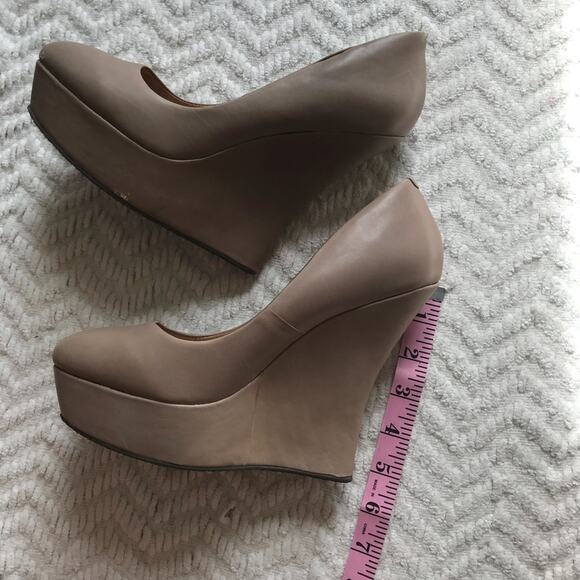 Gwen Stefani L.A.M.B. Platform Wedges - Picture 5 of 5